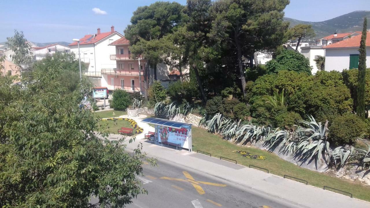 Apartman Jezidzic Kastela Ngoại thất bức ảnh