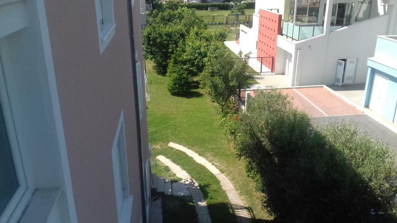 Apartman Jezidzic Kastela Ngoại thất bức ảnh