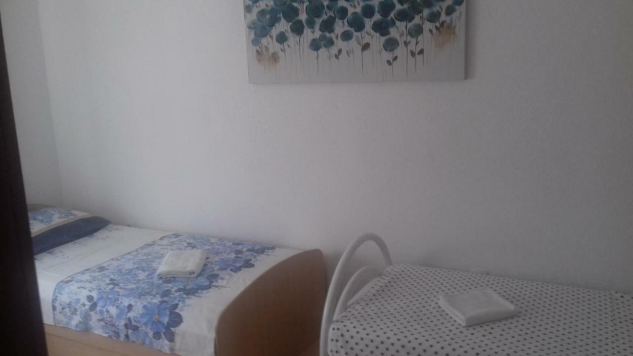 Apartman Jezidzic Kastela Ngoại thất bức ảnh